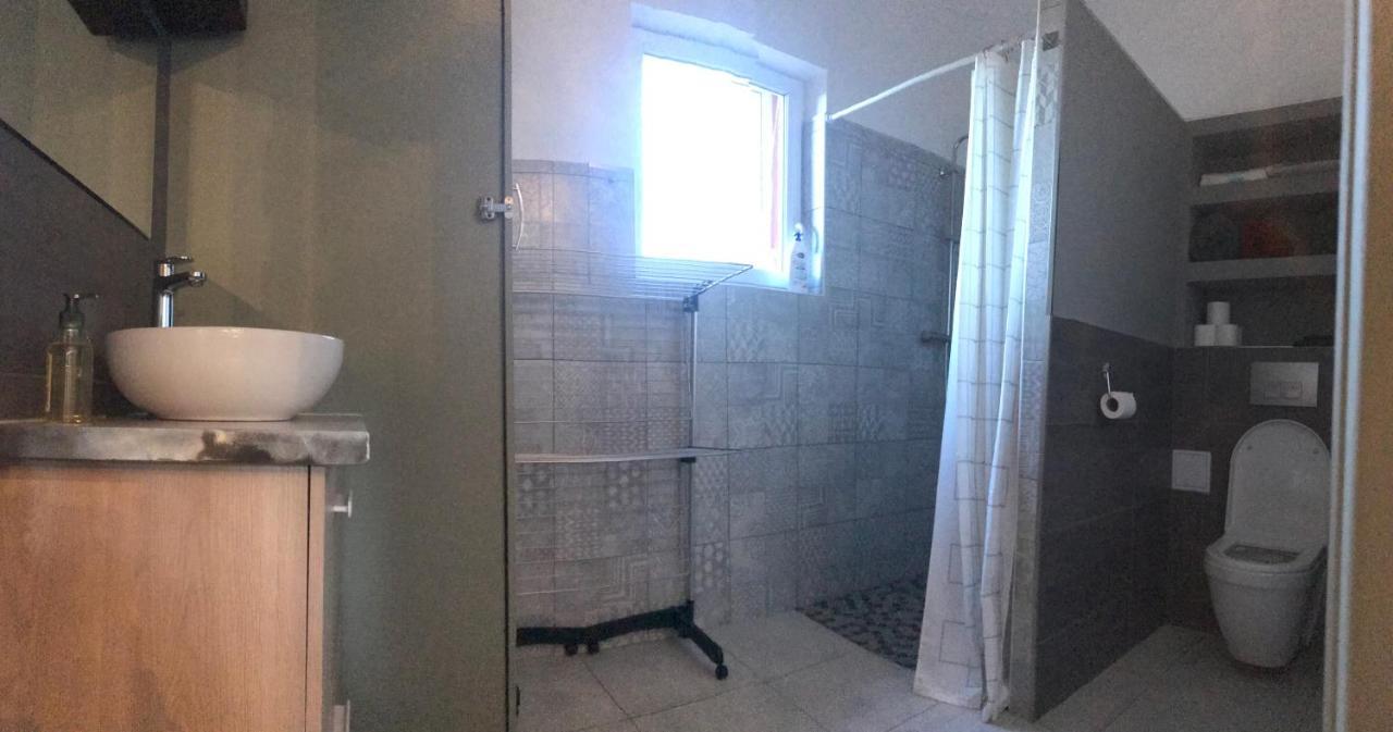 La Gaite De Louvignies Apartment ภายนอก รูปภาพ
